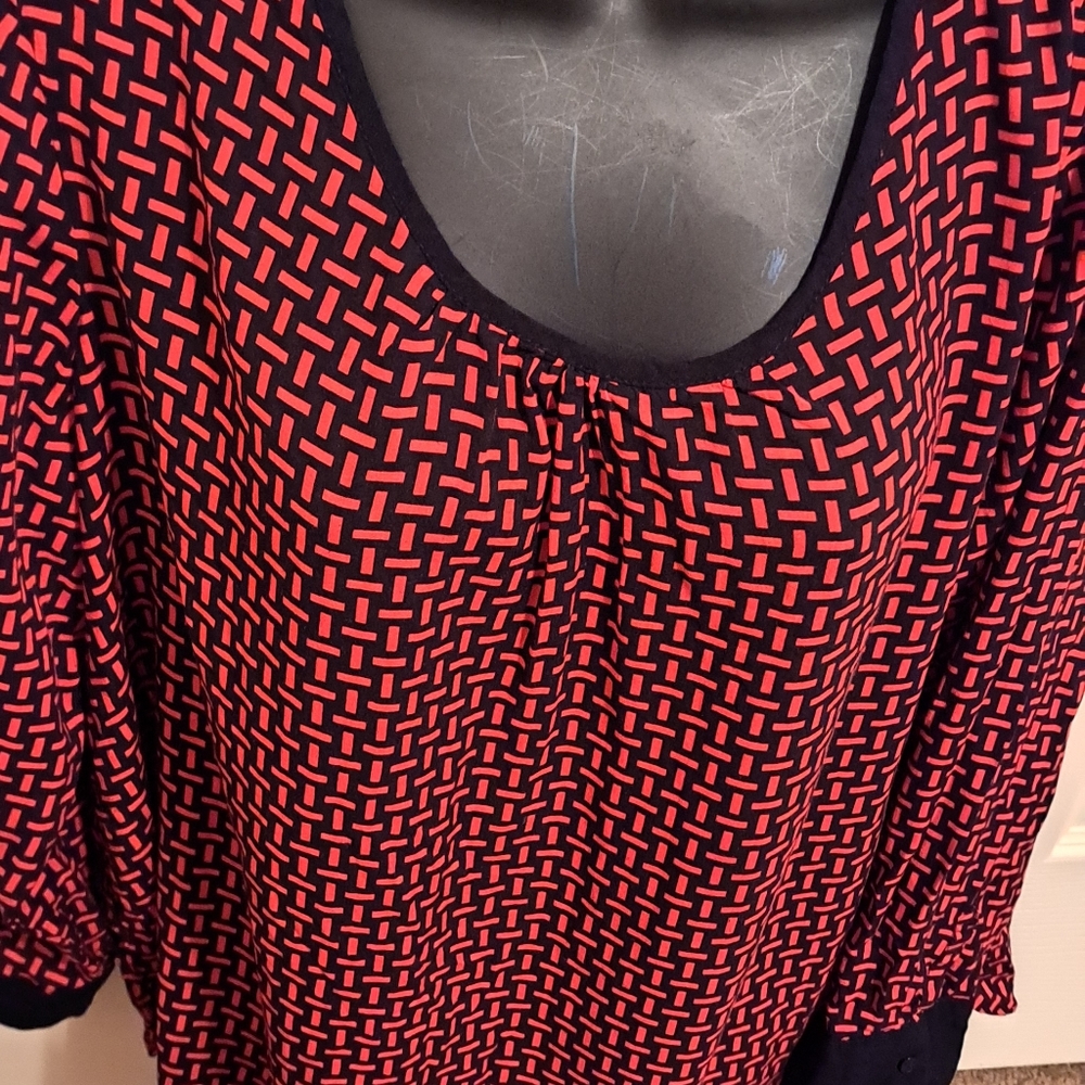 Old Navy Women's LS top - Picture 3 of 6